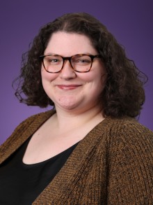 Caitlin Bellet headshot